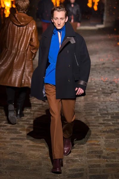 Look 39